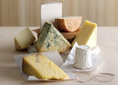 Keto Diet and Cheese: The Best and Worst Cheeses to Choose